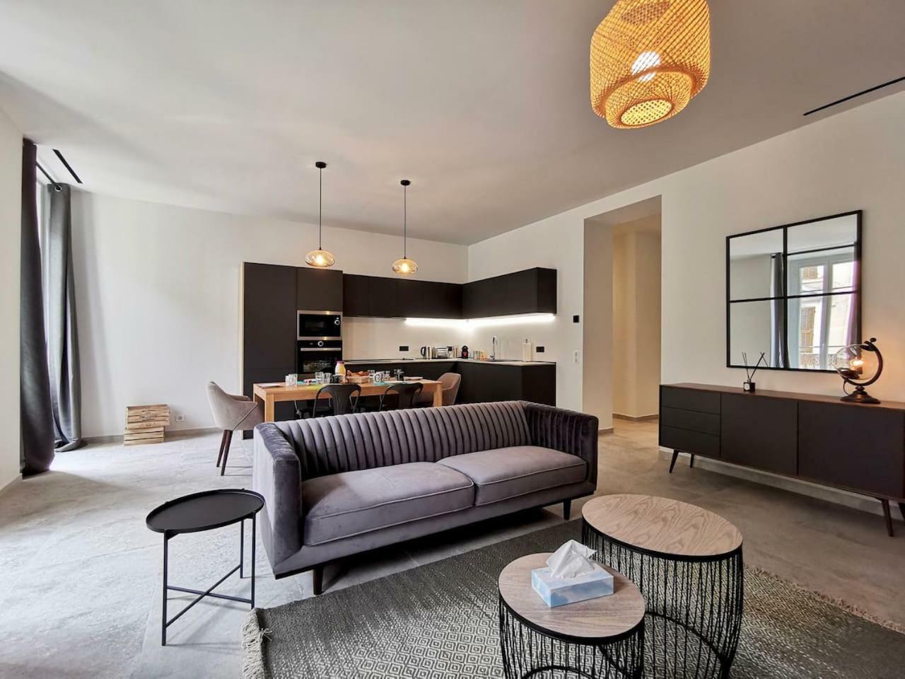 Luxury Assalit